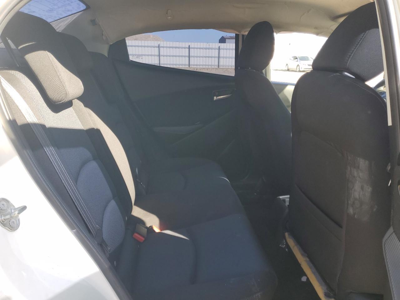 2017 TOYOTA YARIS