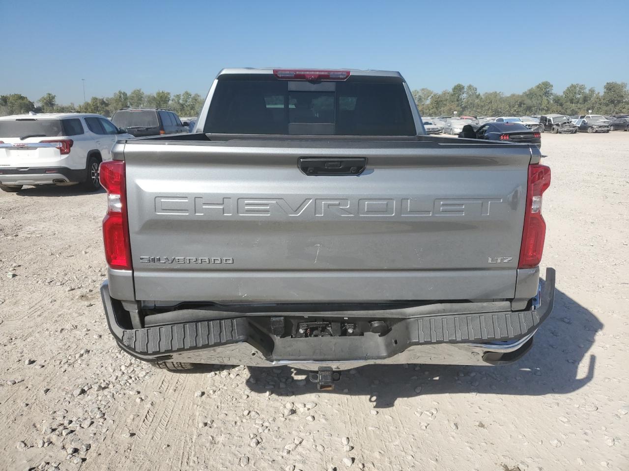 2025 CHEVROLET Silverado