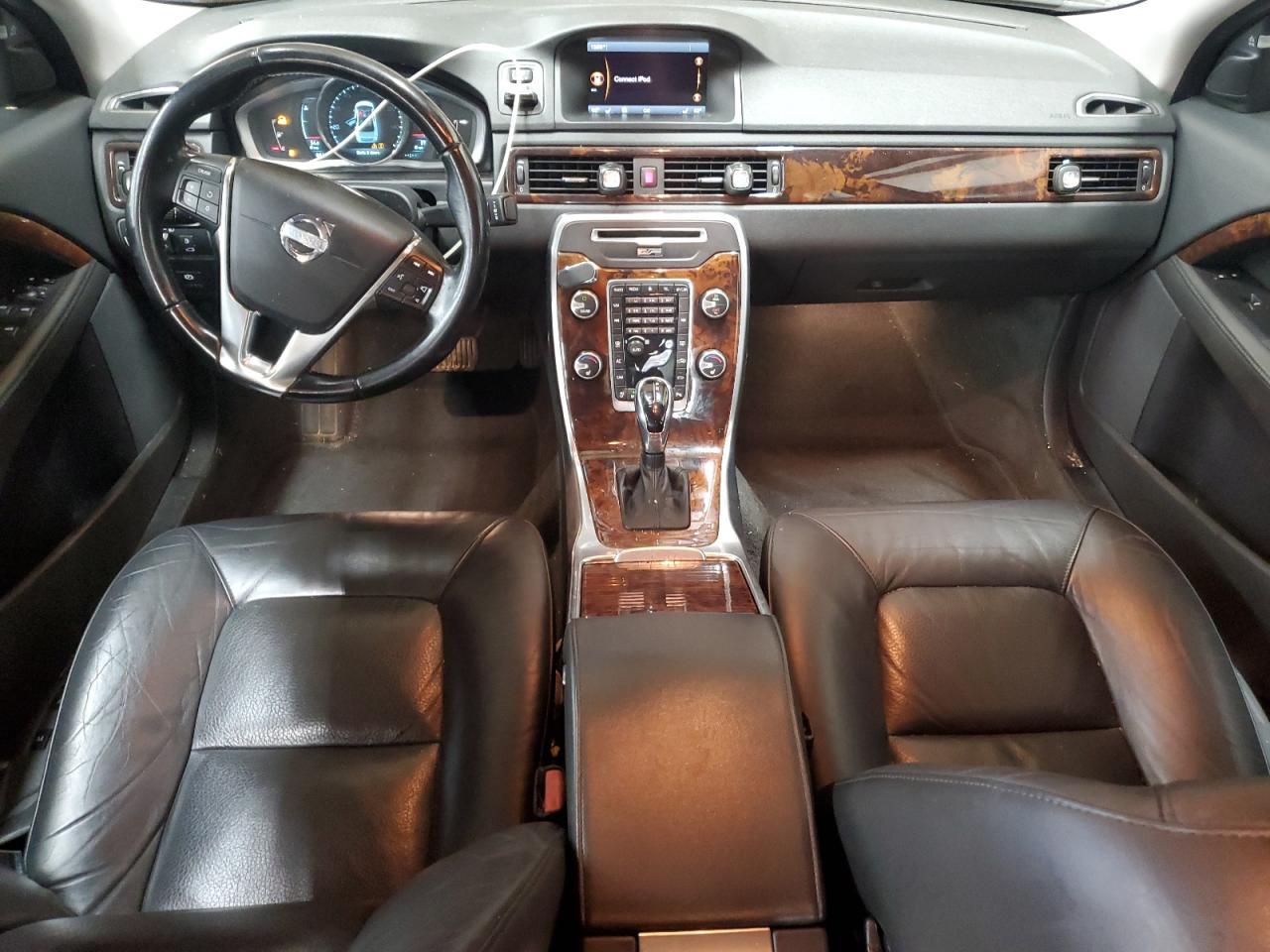 2015 VOLVO S80