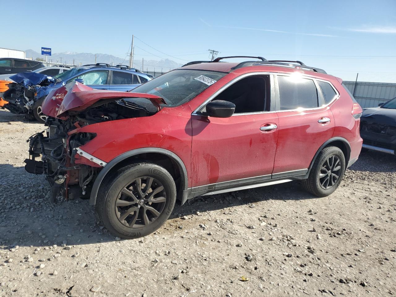 2017 NISSAN ROGUE