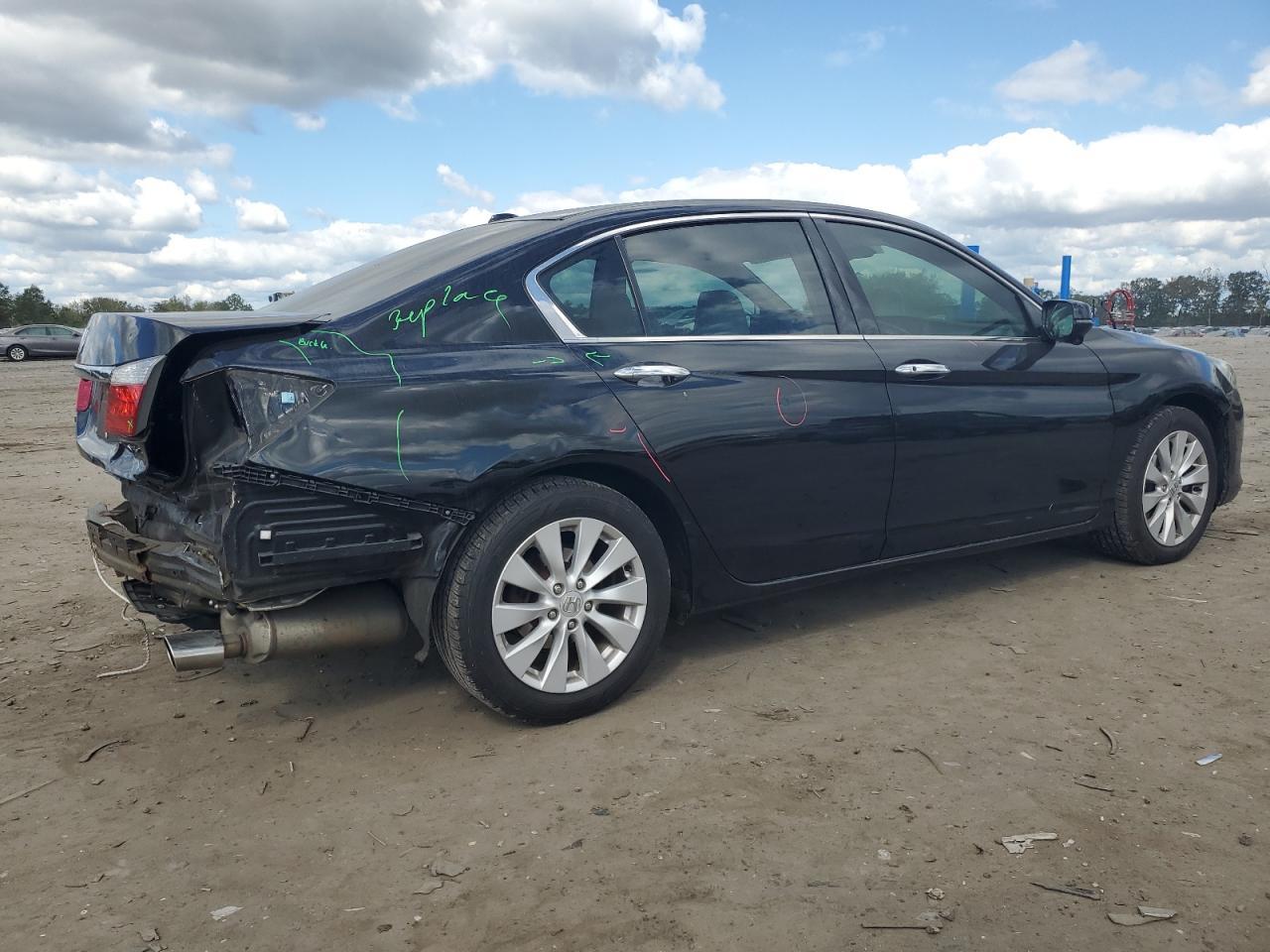 2015 HONDA ACCORD