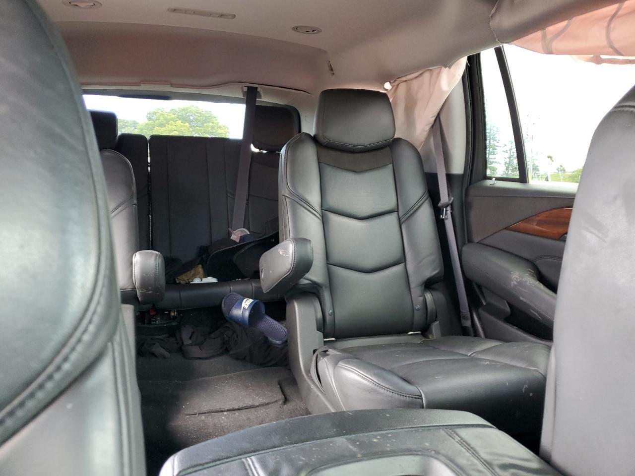2017 CADILLAC ESCALADE