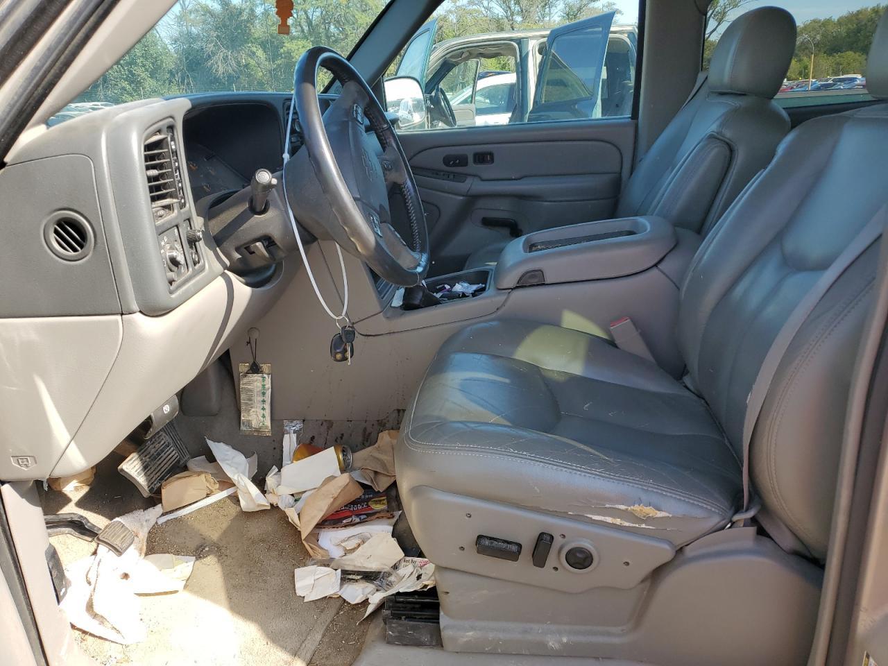 2005 CHEVROLET Suburban