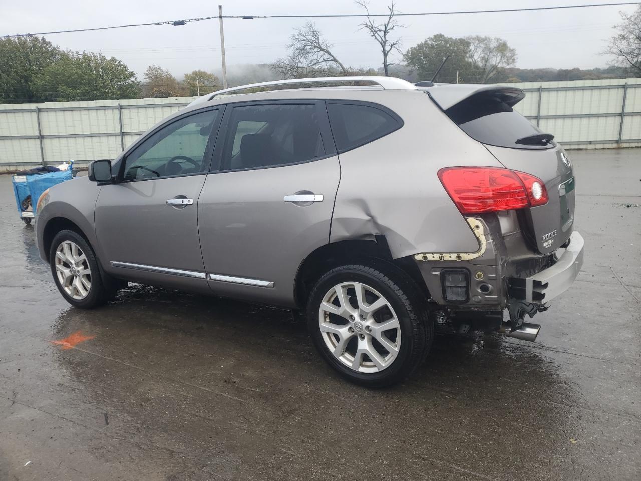 2011 NISSAN ROGUE