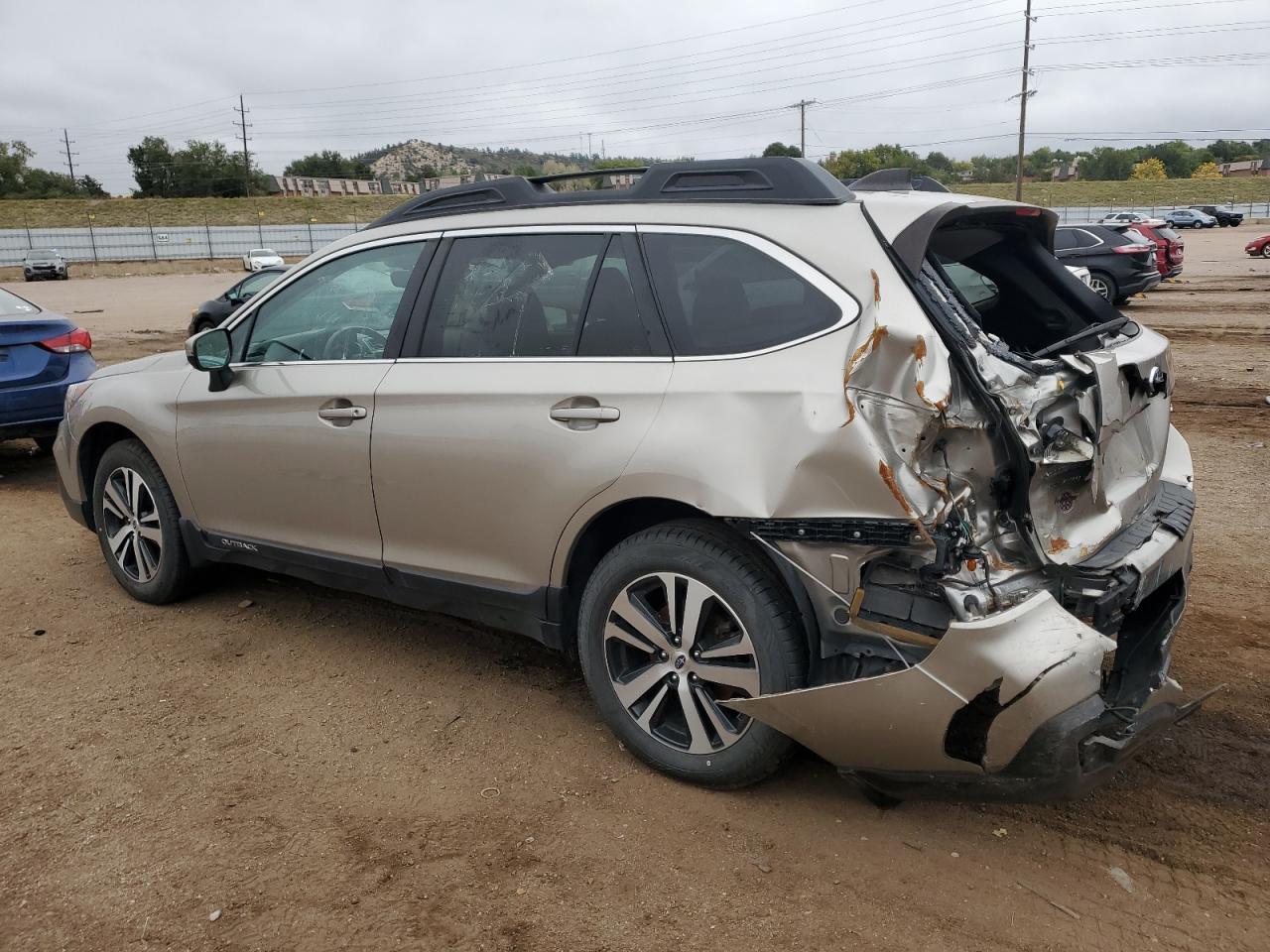 2019 SUBARU Outback