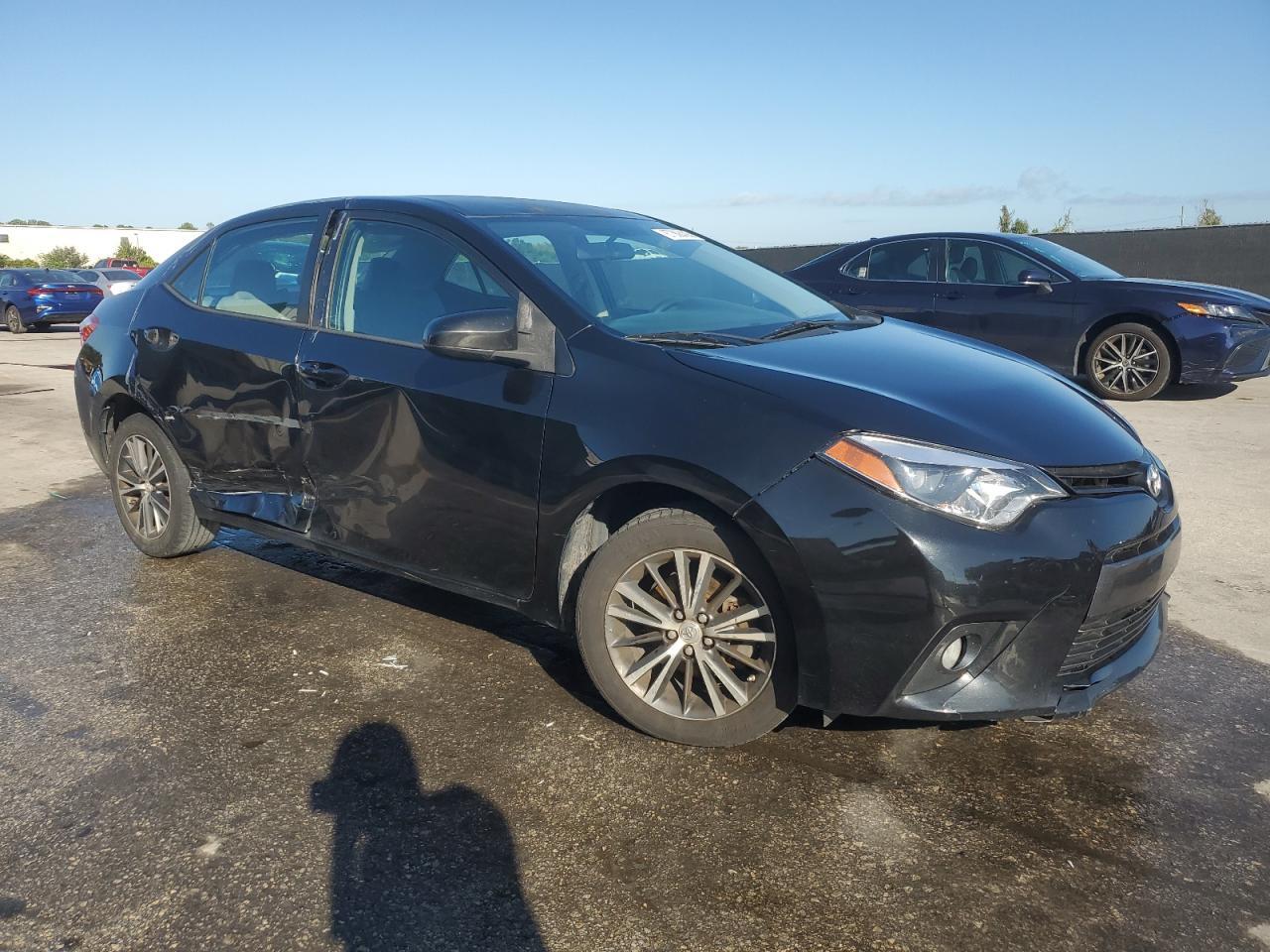 2016 TOYOTA COROLLA