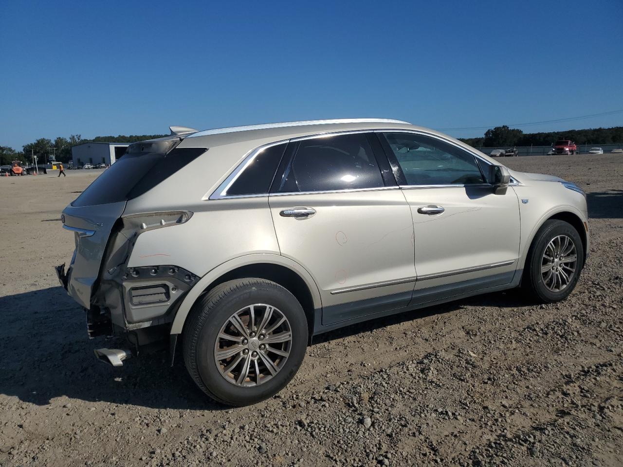 2017 CADILLAC XT5
