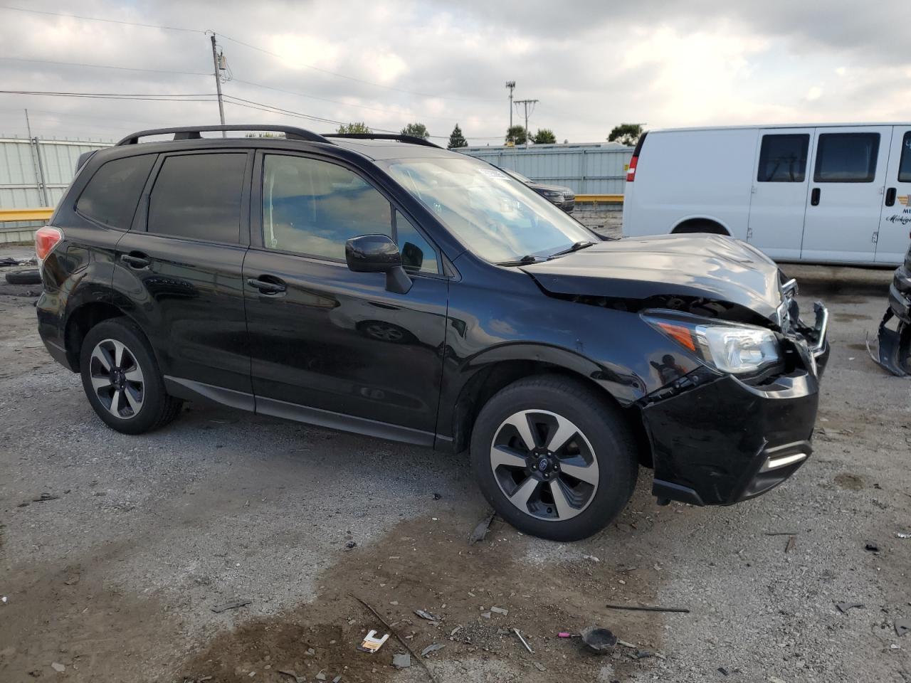 2017 SUBARU FORESTER