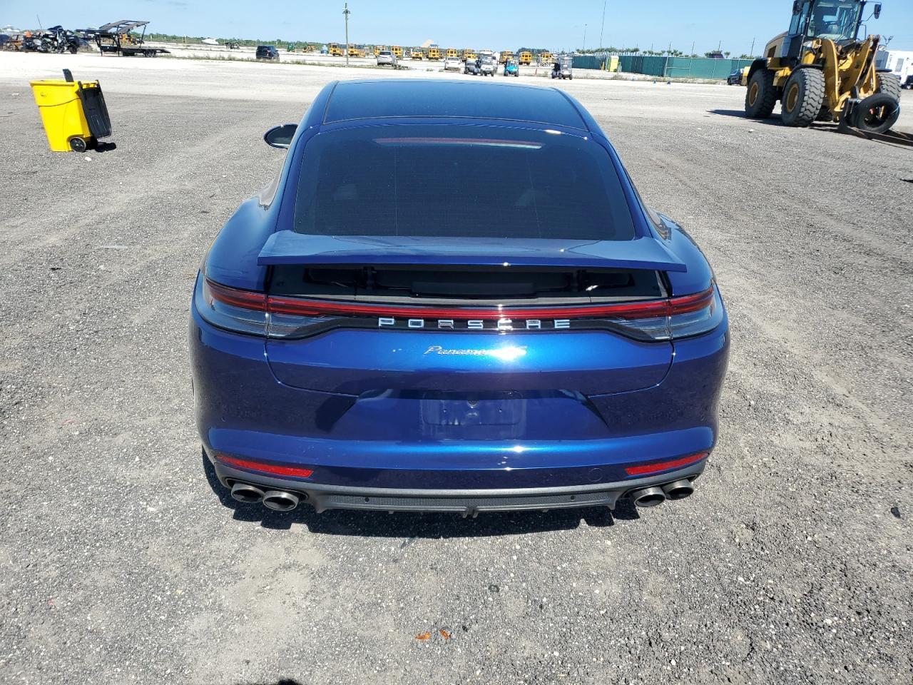2021 PORSCHE Panamera