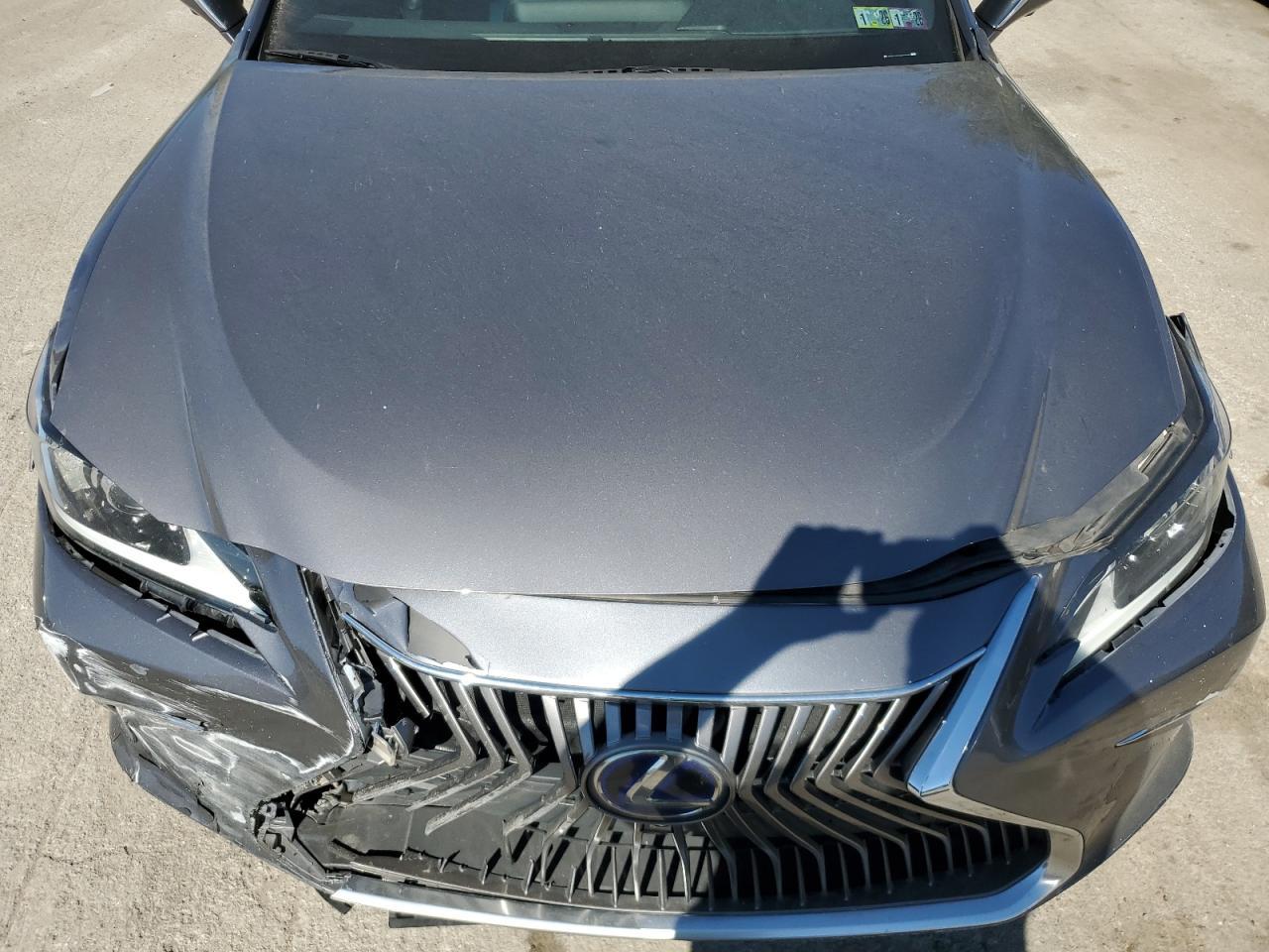 2021 LEXUS Es