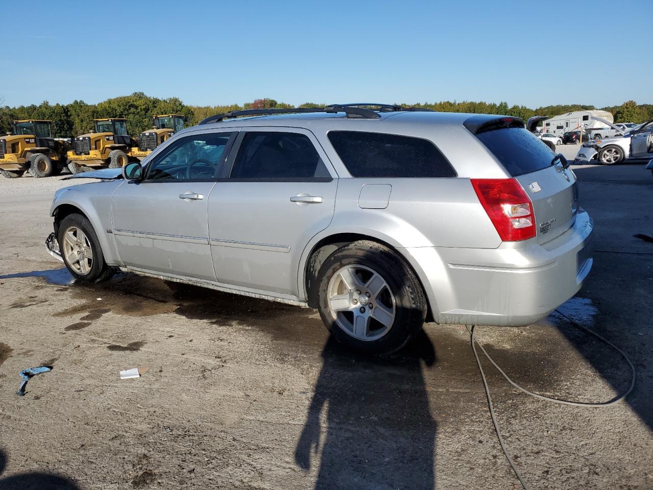 2005 DODGE MAGNUM