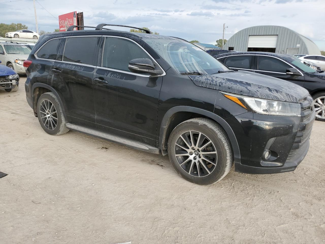 2017 TOYOTA HIGHLANDER