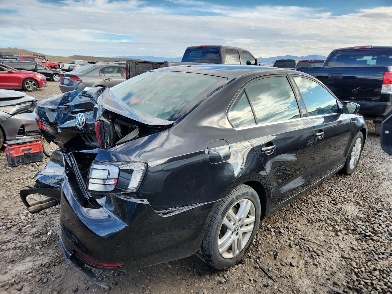 2017 VOLKSWAGEN JETTA