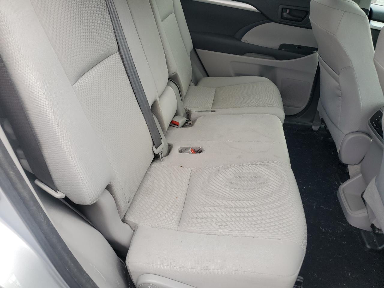 2016 TOYOTA HIGHLANDER