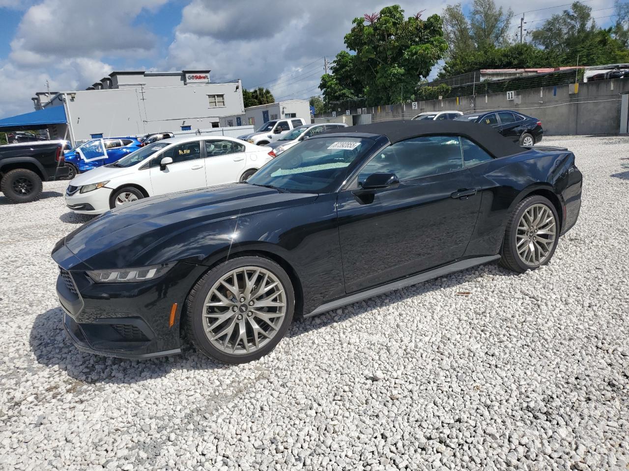 2025 FORD MUSTANG