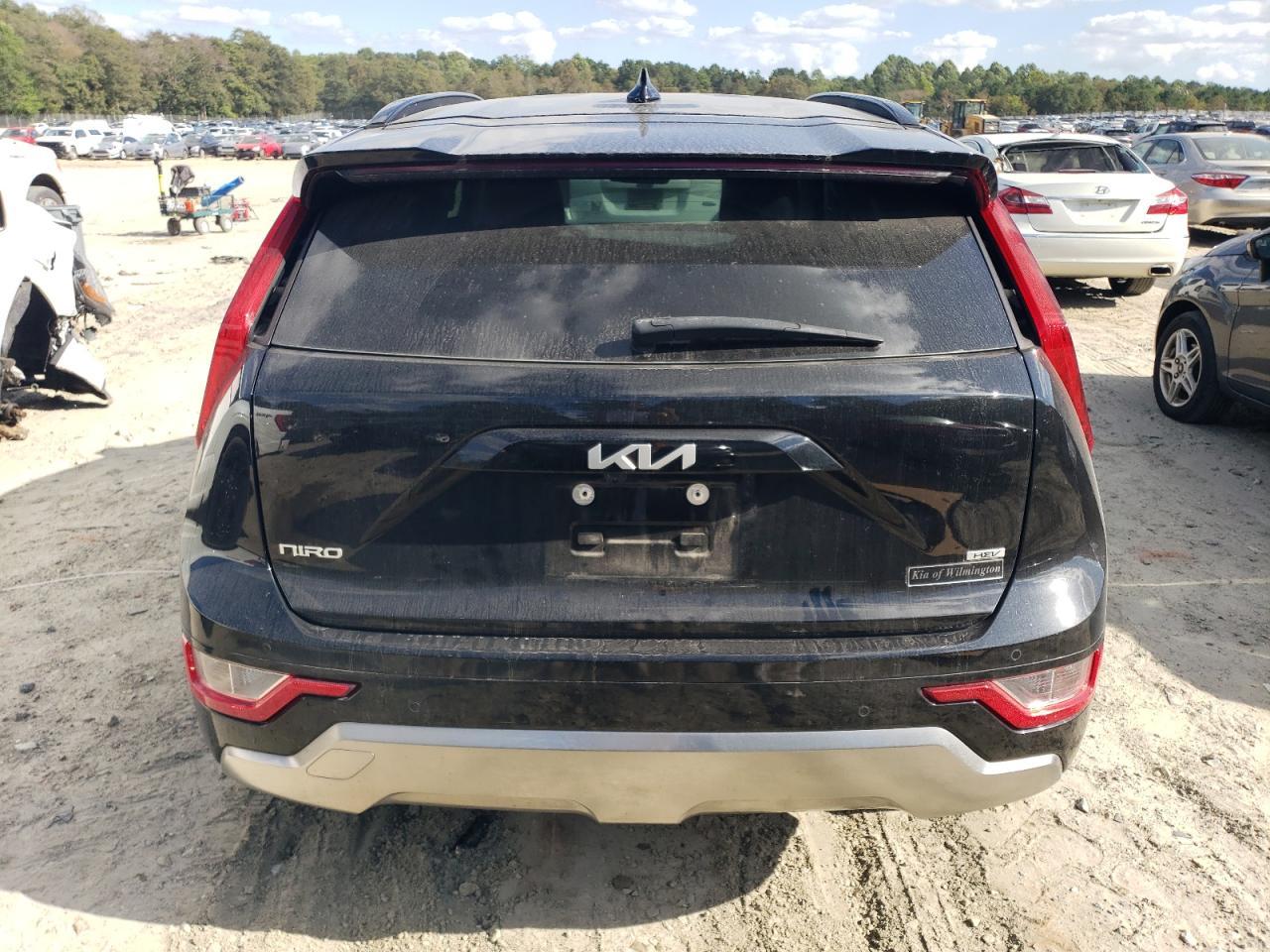 2023 KIA Niro