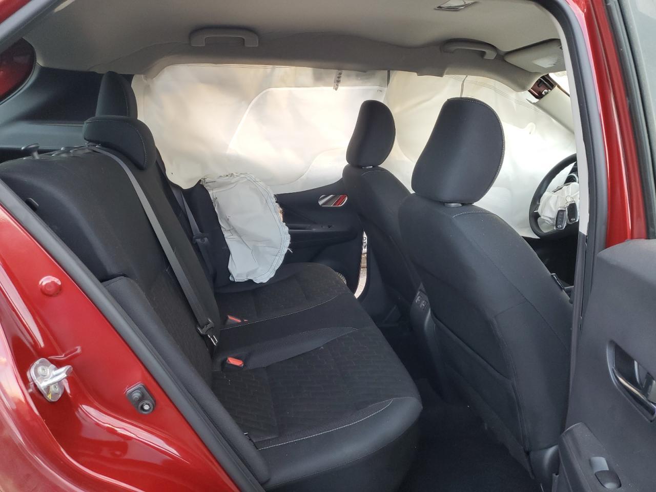 2024 NISSAN KICKS