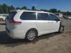 2011 TOYOTA SIENNA