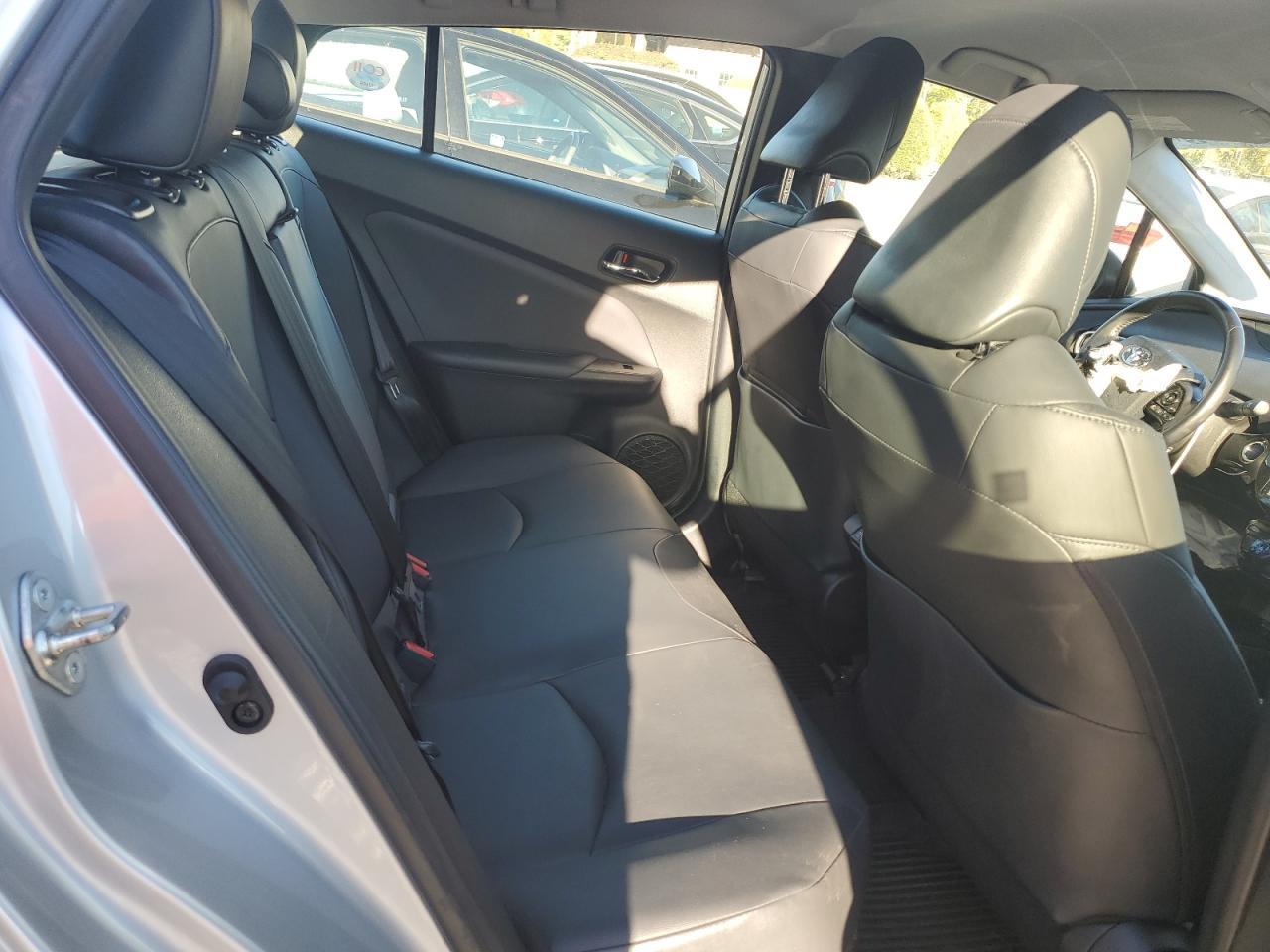 2022 TOYOTA PRIUS