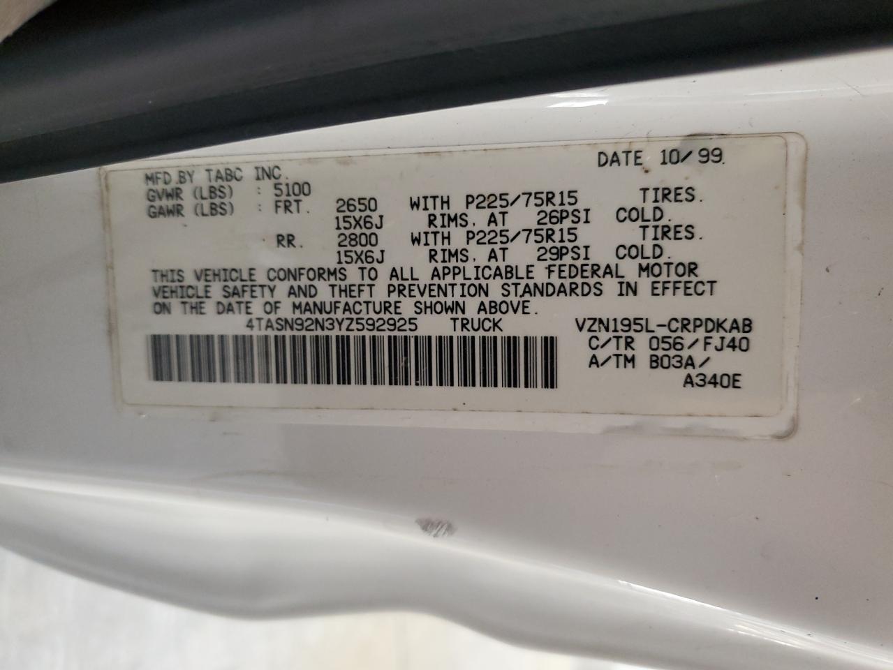 2000 TOYOTA TACOMA