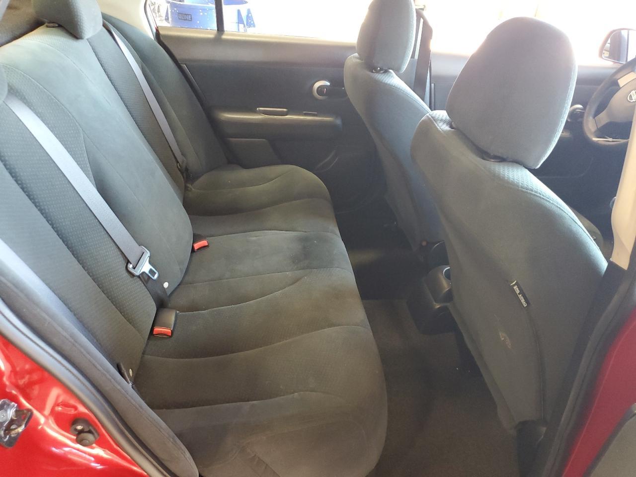 2010 NISSAN VERSA