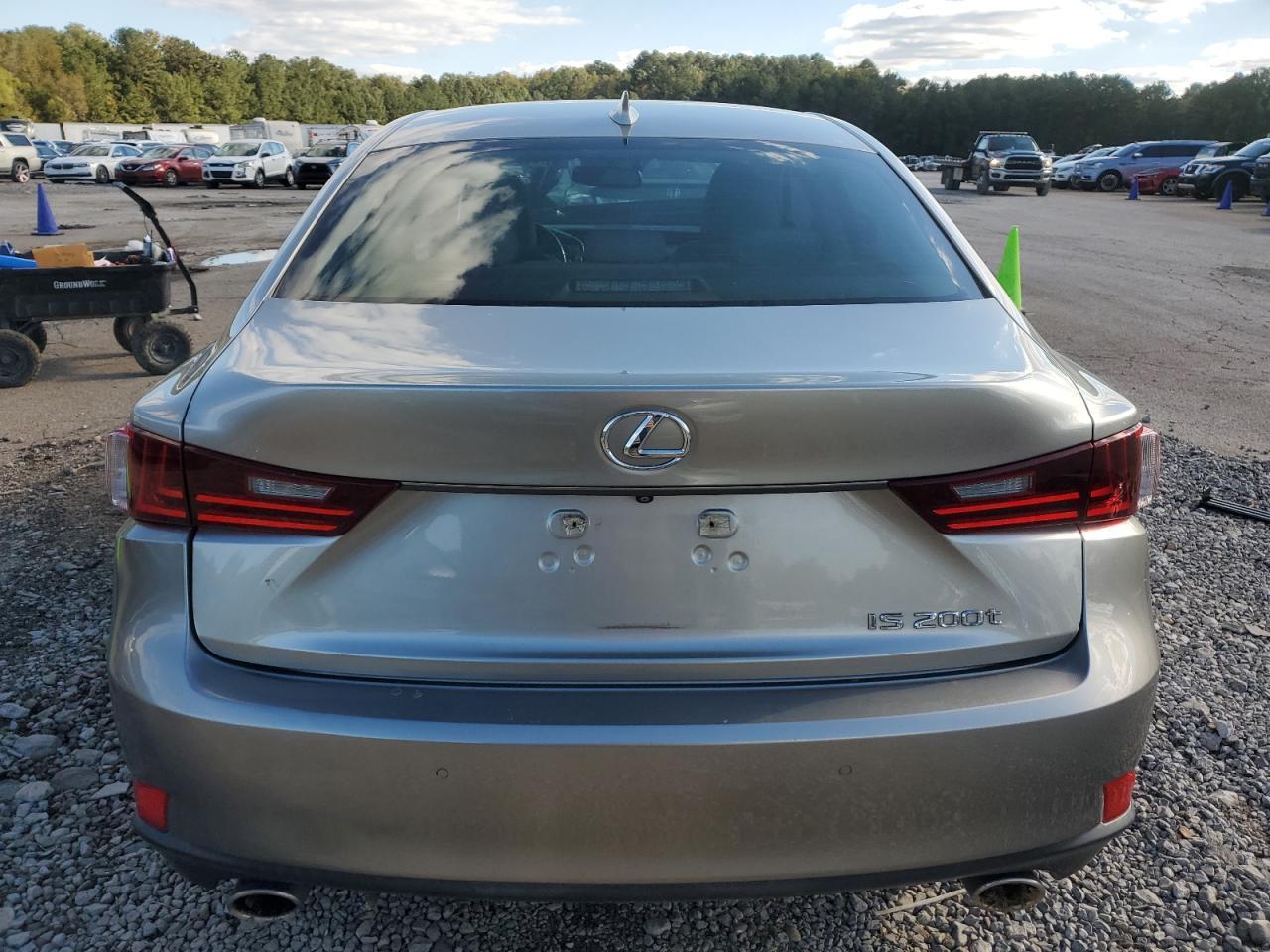 2016 LEXUS IS 200t