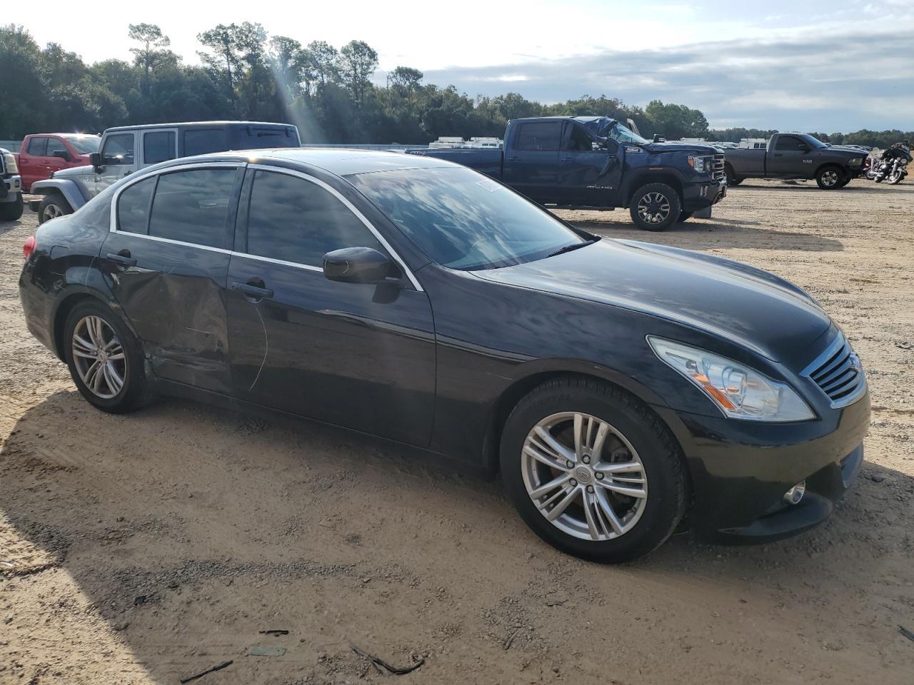 2012 INFINITI G37