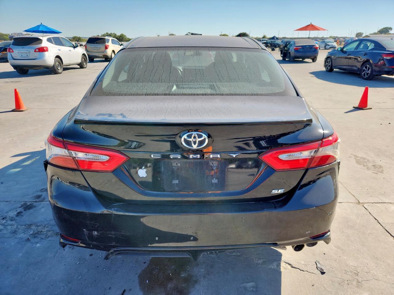 2018 TOYOTA CAMRY
