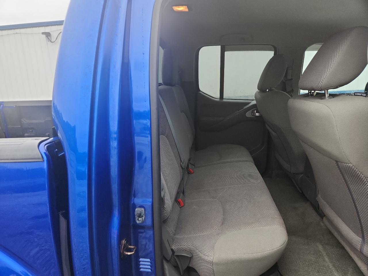 2015 NISSAN Frontier