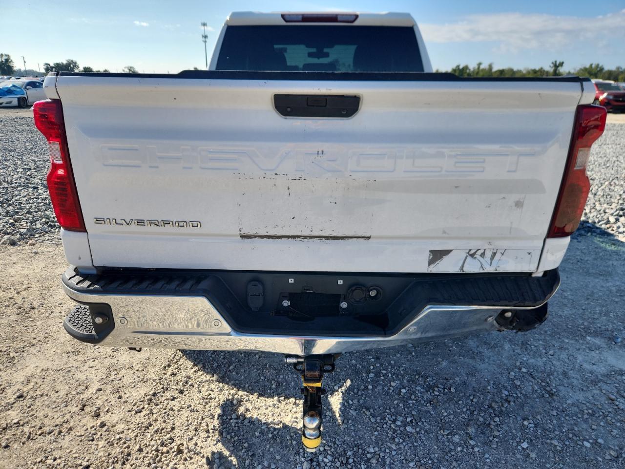 2022 NISSAN Frontier