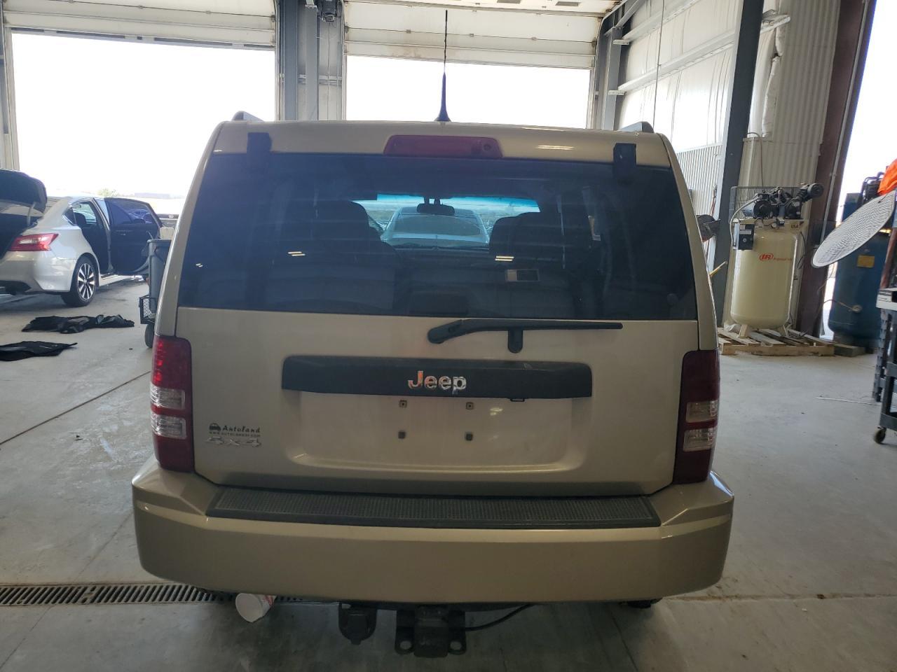 2011 JEEP Liberty