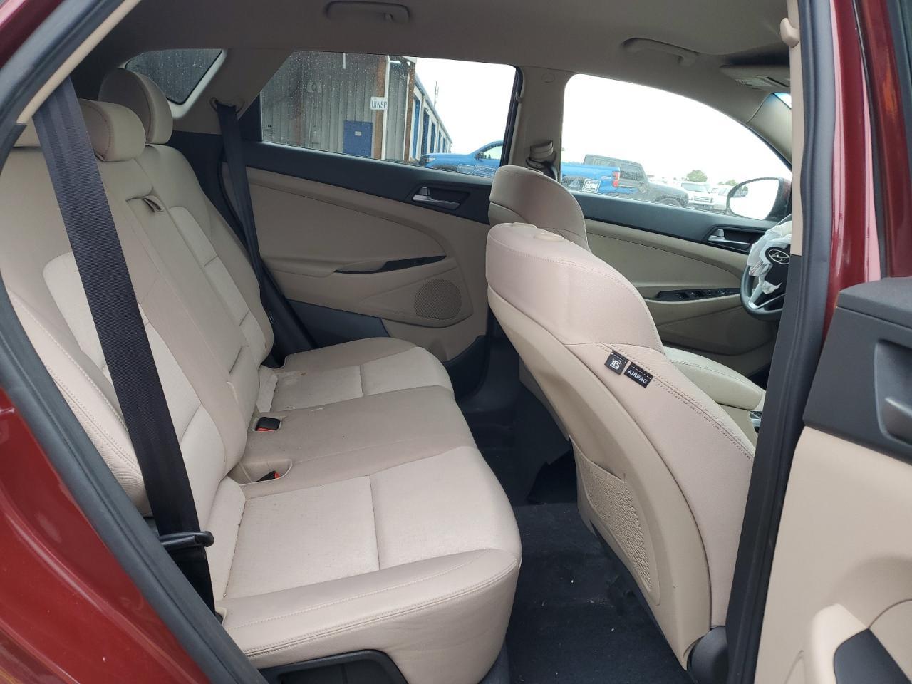 2016 HYUNDAI TUCSON