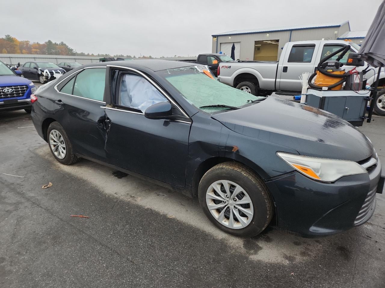 2015 TOYOTA CAMRY