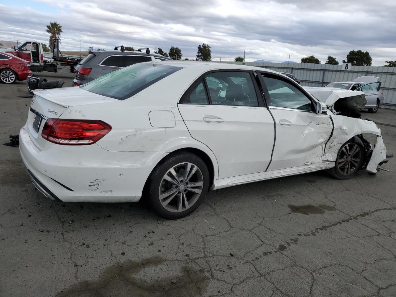 2014 MERCEDES-BENZ E-Class