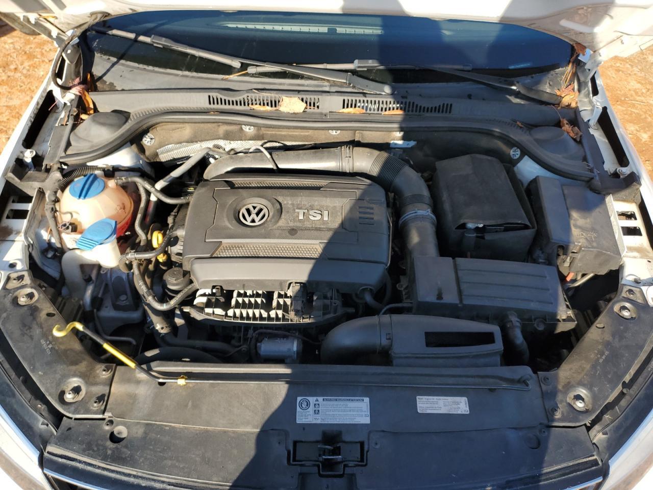 2016 VOLKSWAGEN JETTA