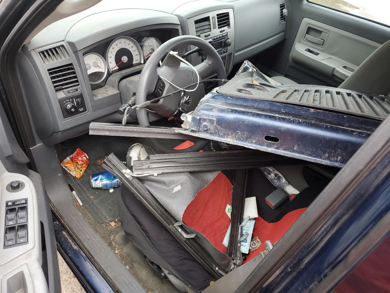 2006 DODGE Dakota