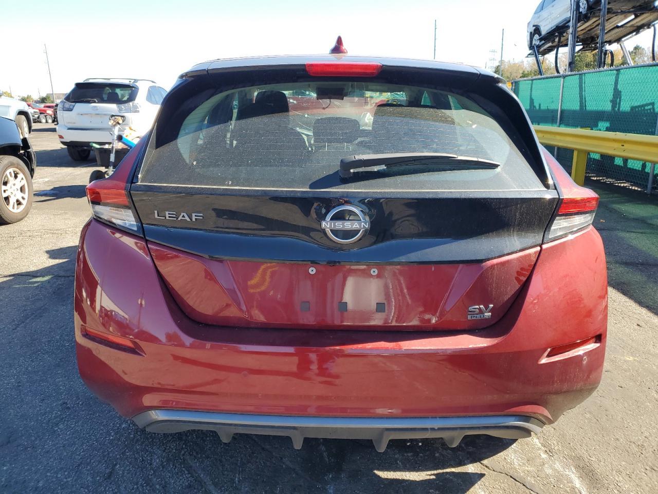 2025 NISSAN LEAF