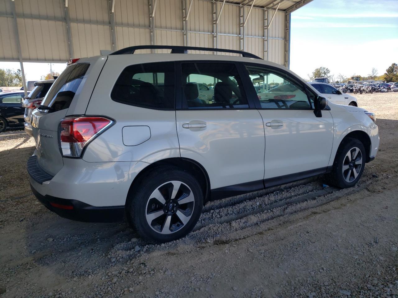 2018 SUBARU FORESTER