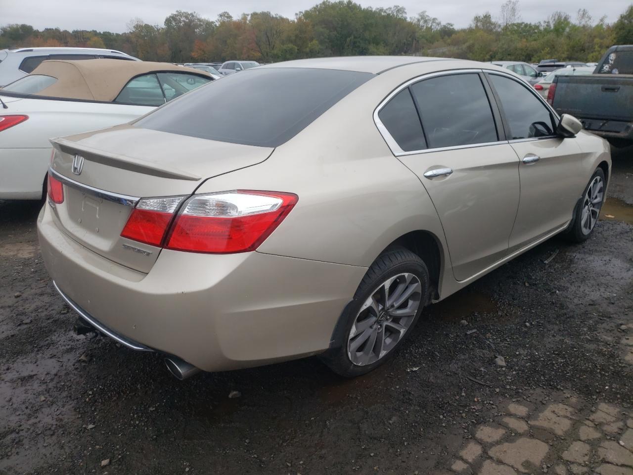 2015 HONDA ACCORD