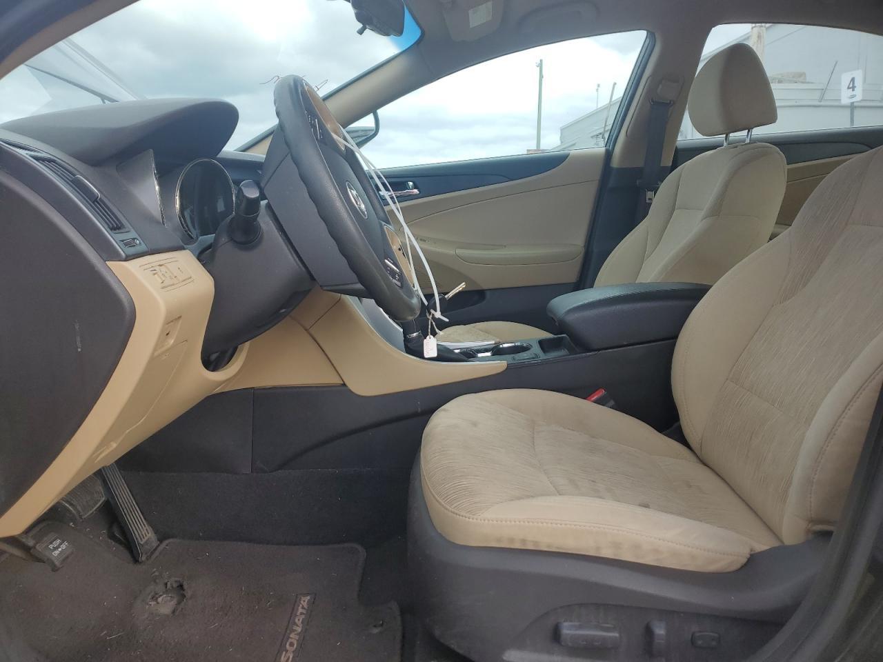 2013 HYUNDAI SONATA