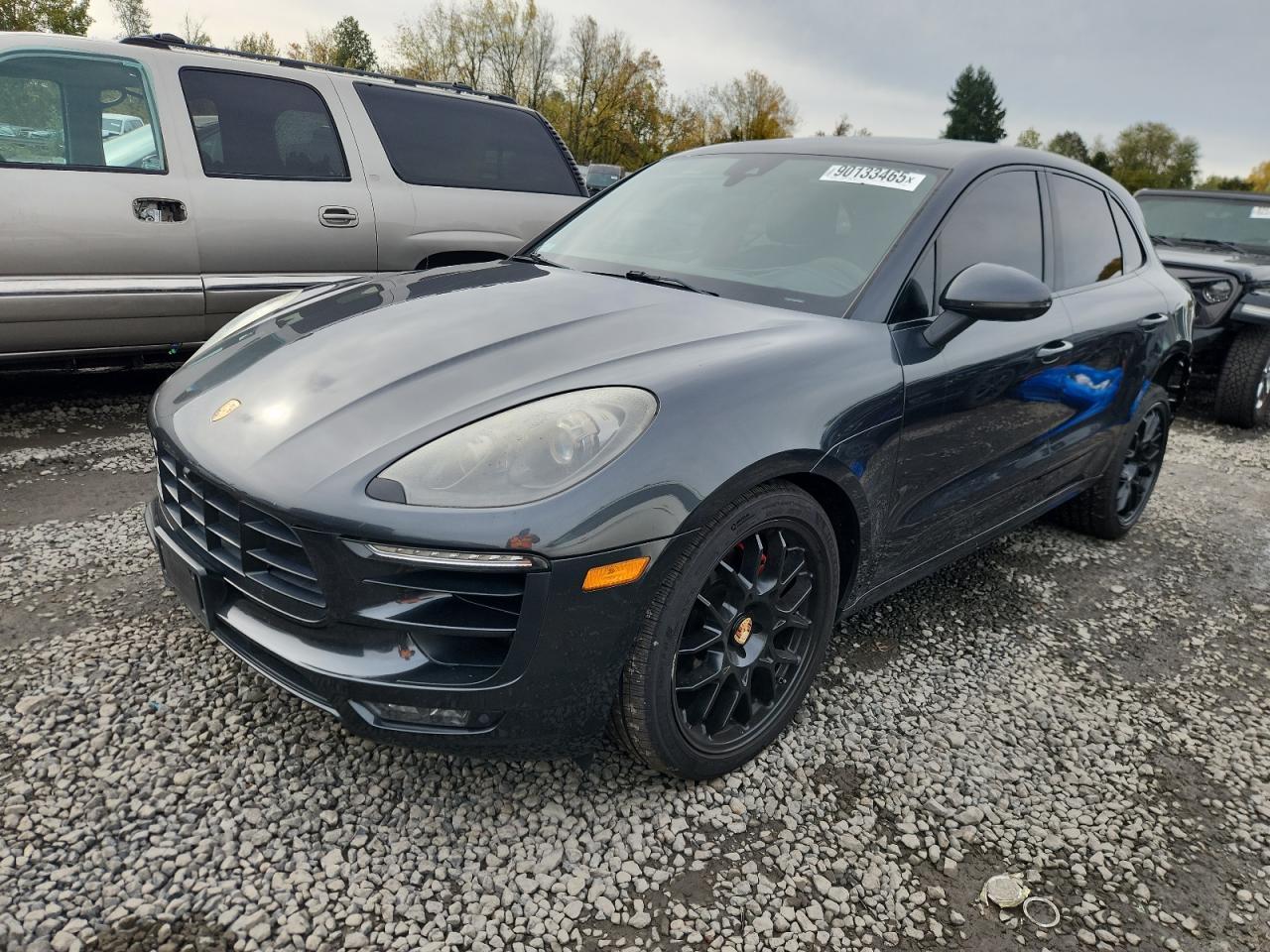 2017 PORSCHE Macan