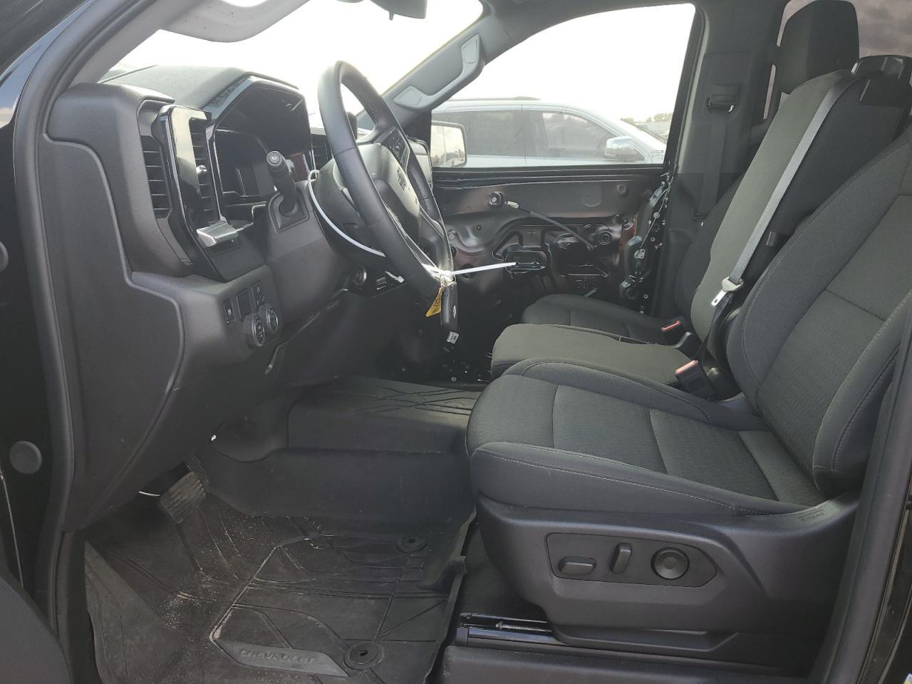 2025 CHEVROLET Silverado