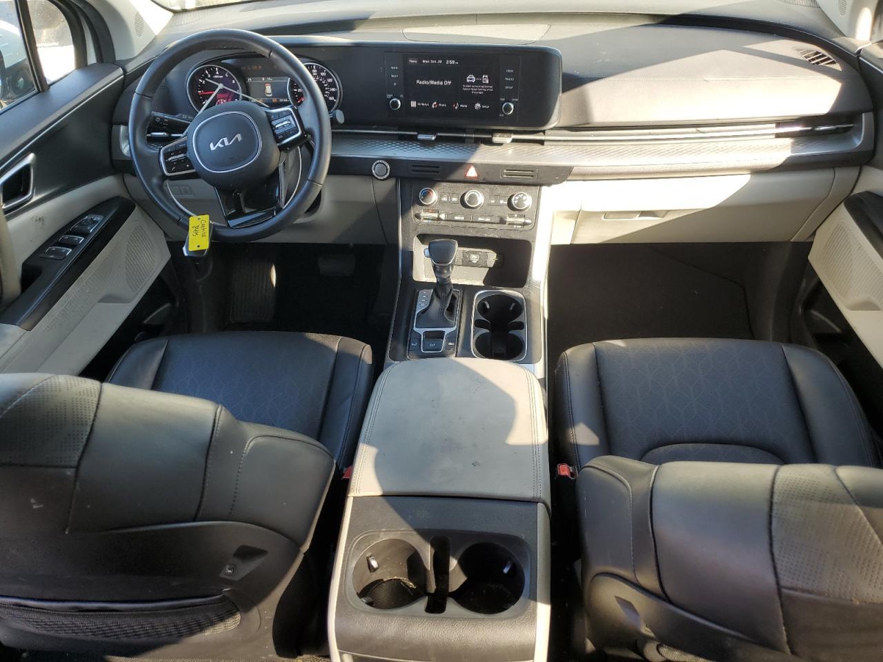 2024 KIA Carnival