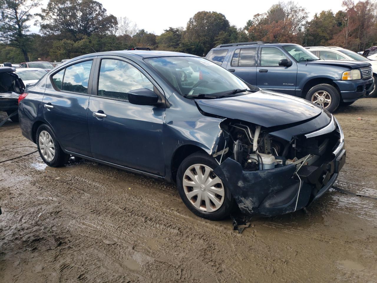 2016 NISSAN VERSA