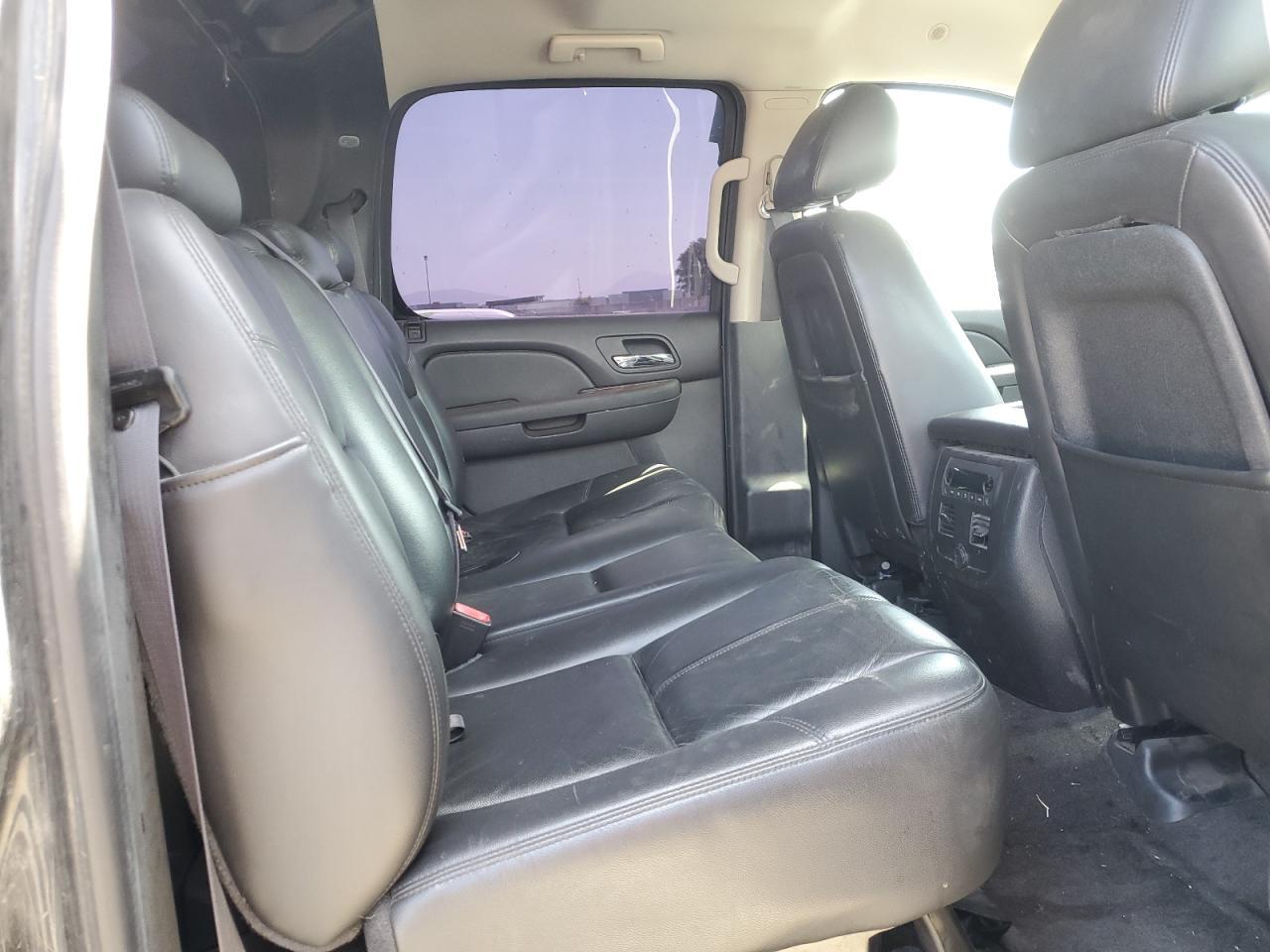 2011 CHEVROLET Avalanche