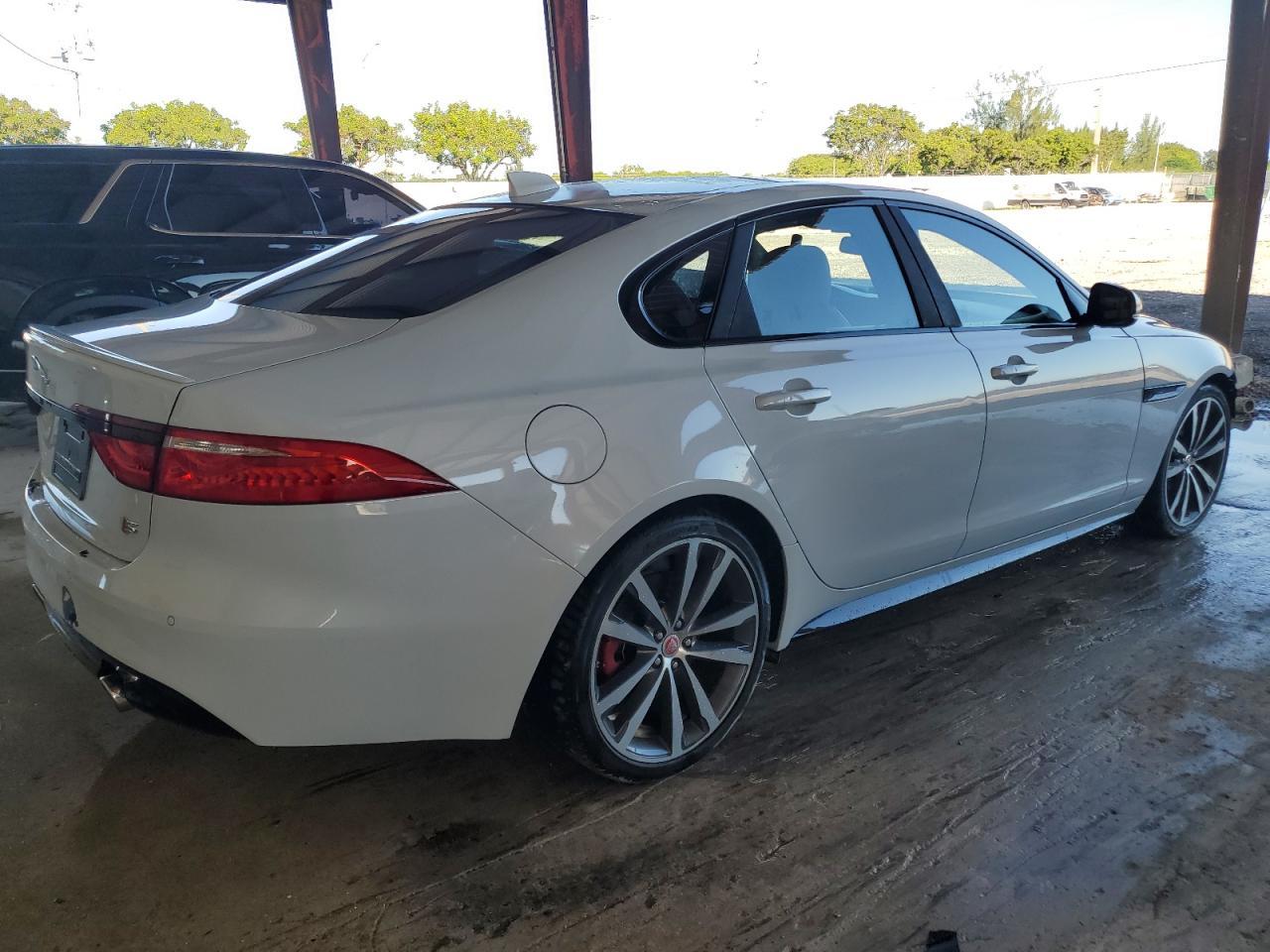 2016 JAGUAR XF