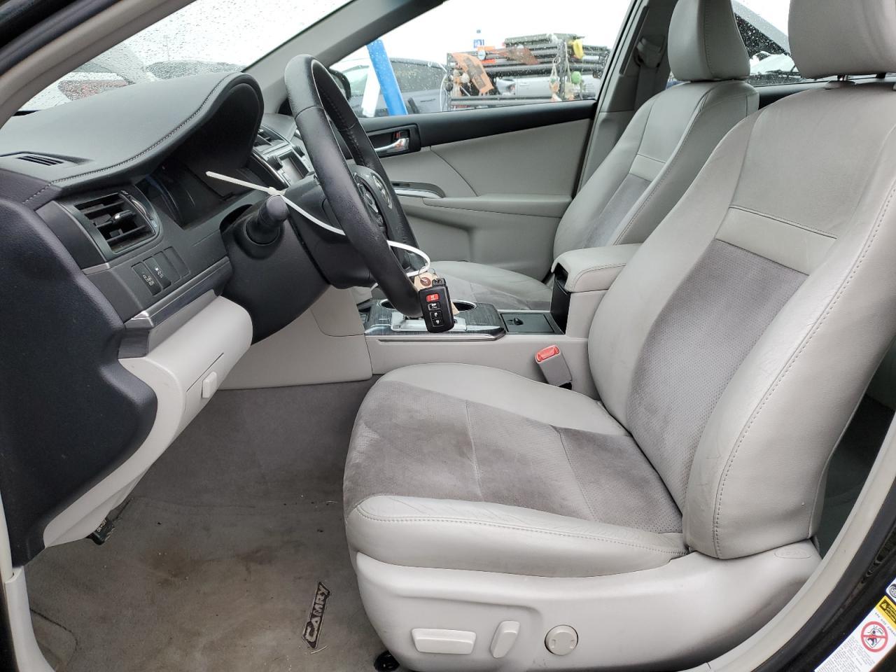 2012 TOYOTA CAMRY