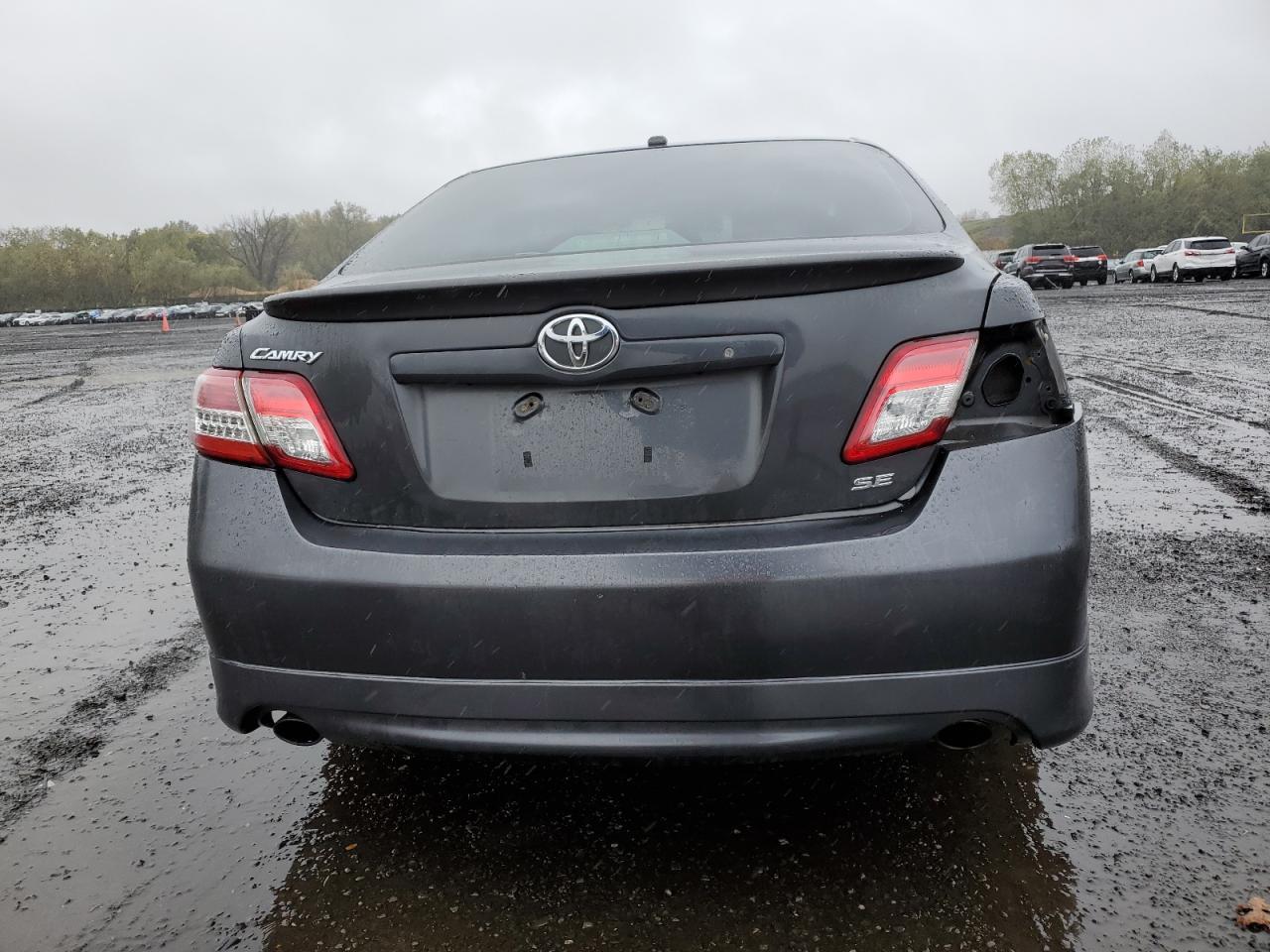2011 TOYOTA CAMRY