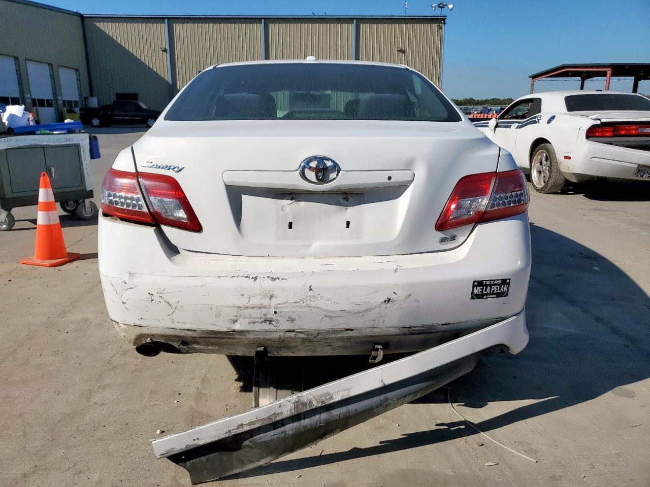 2010 TOYOTA CAMRY