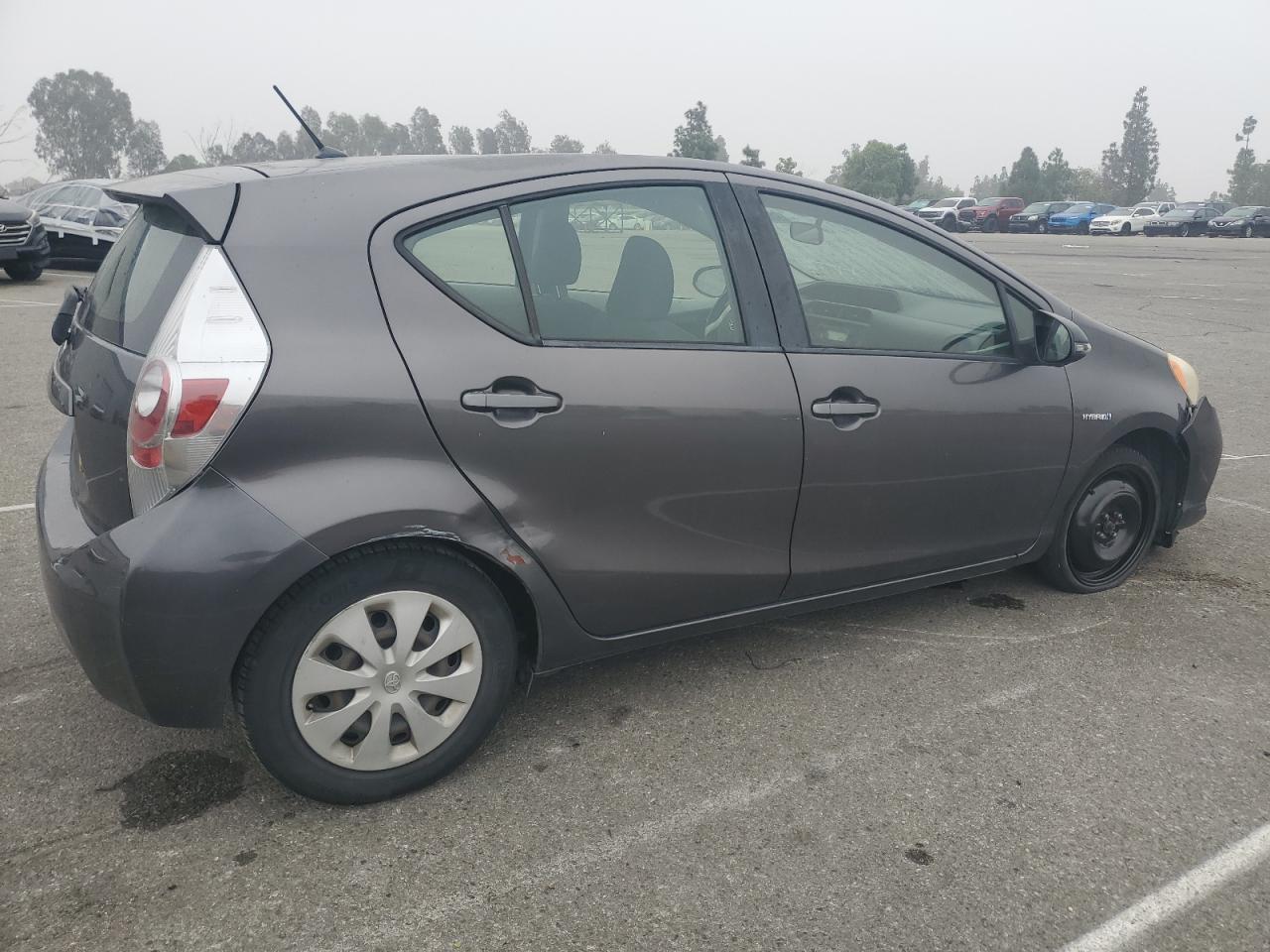 2014 TOYOTA Prius c